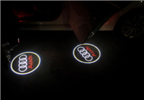 汽車迎賓燈光源的相對位置設計